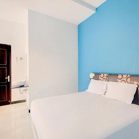 Oyo Life 3987 Kost Aditya سورابايا المظهر الخارجي الصورة
