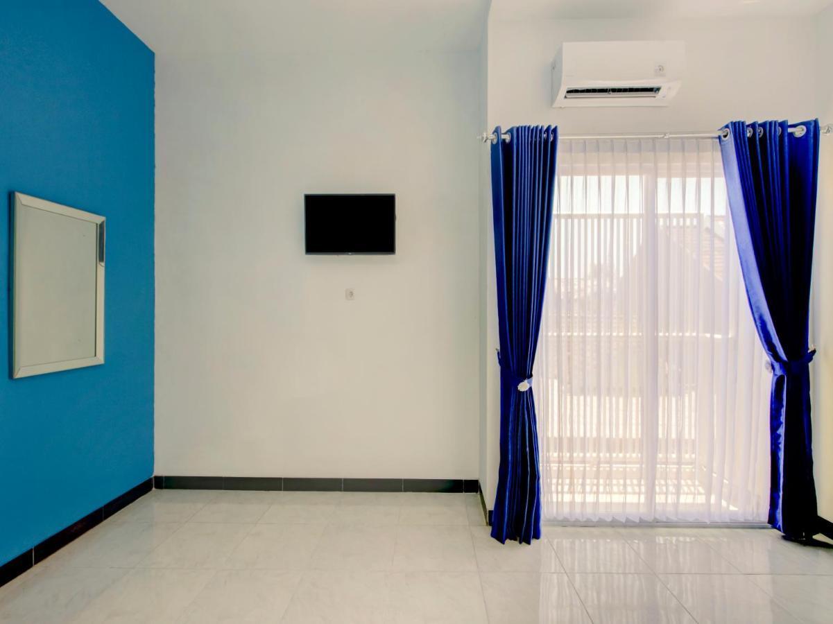 Oyo Life 3987 Kost Aditya سورابايا المظهر الخارجي الصورة
